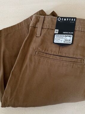 Empyre Men’s Flat Front Shorts in Brown Size 30